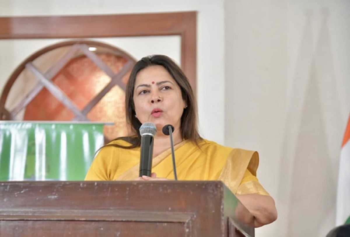 भारत इजराइल में फंसे छात्रों को वापस लाने का प्रयास कर रहा है: विदेश राज्य मंत्री