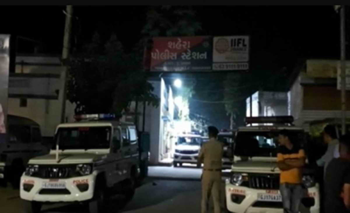 प्रचार के लिए भाजपा को कार देने पर कांग्रेस समर्थकों ने कार मालिक पर किया हमला, तनाव प्रचार के लिए भाजपा को कार देने पर कांग्रेस समर्थकों ने कार मालिक पर किया हमला, तनाव