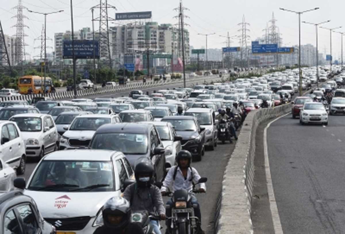 दिल्ली में 28 अक्टूबर से रेड लाइट ऑन, गाड़ी ऑफ अभियान शुरू