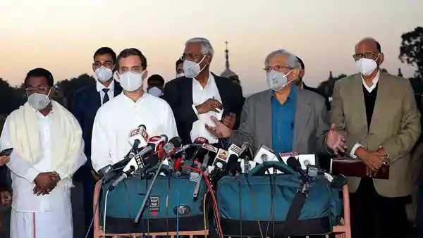 राहुल गांधी सहित विपक्षी नेताओं ने राष्ट्रपति से की कृषि कानून रद्द करने की मांग