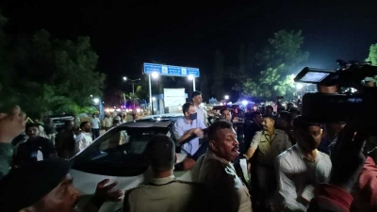 कर्नाटक में राहुल का जोरदार स्वागत कर्नाटक में राहुल का जोरदार स्वागत