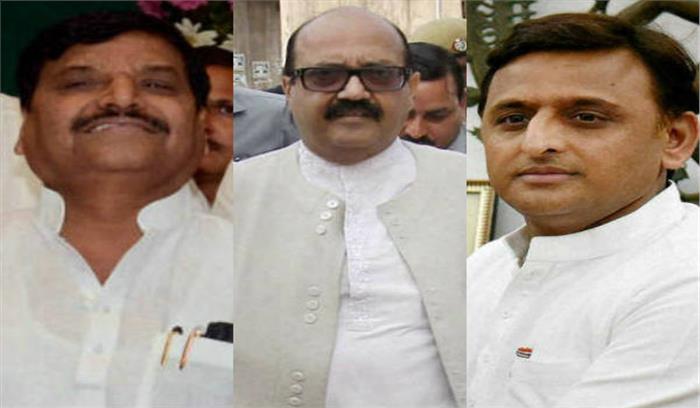 राष्ट्रीय अध्यक्ष चुने जाने के बाद शिवपाल और अमर सिंह पर अखिलेश का निशाना राष्ट्रीय अध्यक्ष चुने जाने के बाद शिवपाल और अमर सिंह पर अखिलेश का निशाना