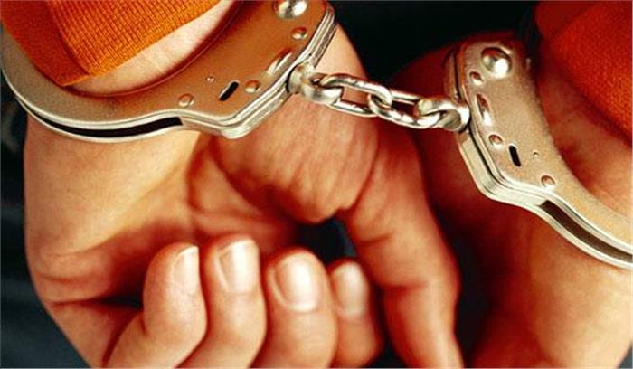 हिरण का शिकार करने वाले चार आरोपी गिरफ्तार हिरण का शिकार करने वाले चार आरोपी गिरफ्तार