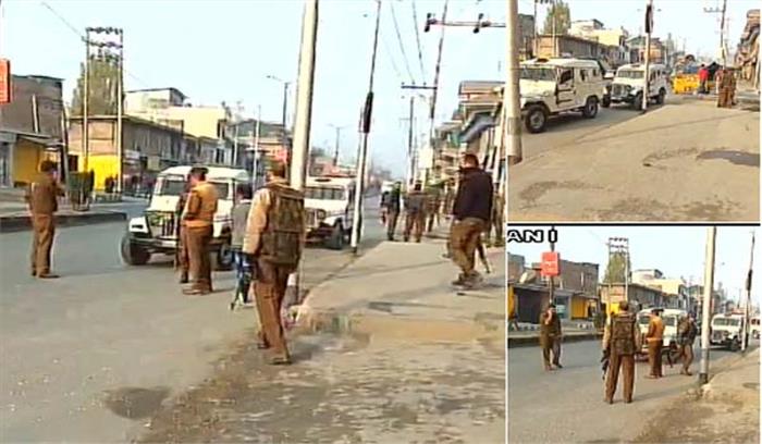 जम्मू-कश्मीर : अनंतनाग में सीआरपीएफ के काफिले पर हमला, चार जवान घायल