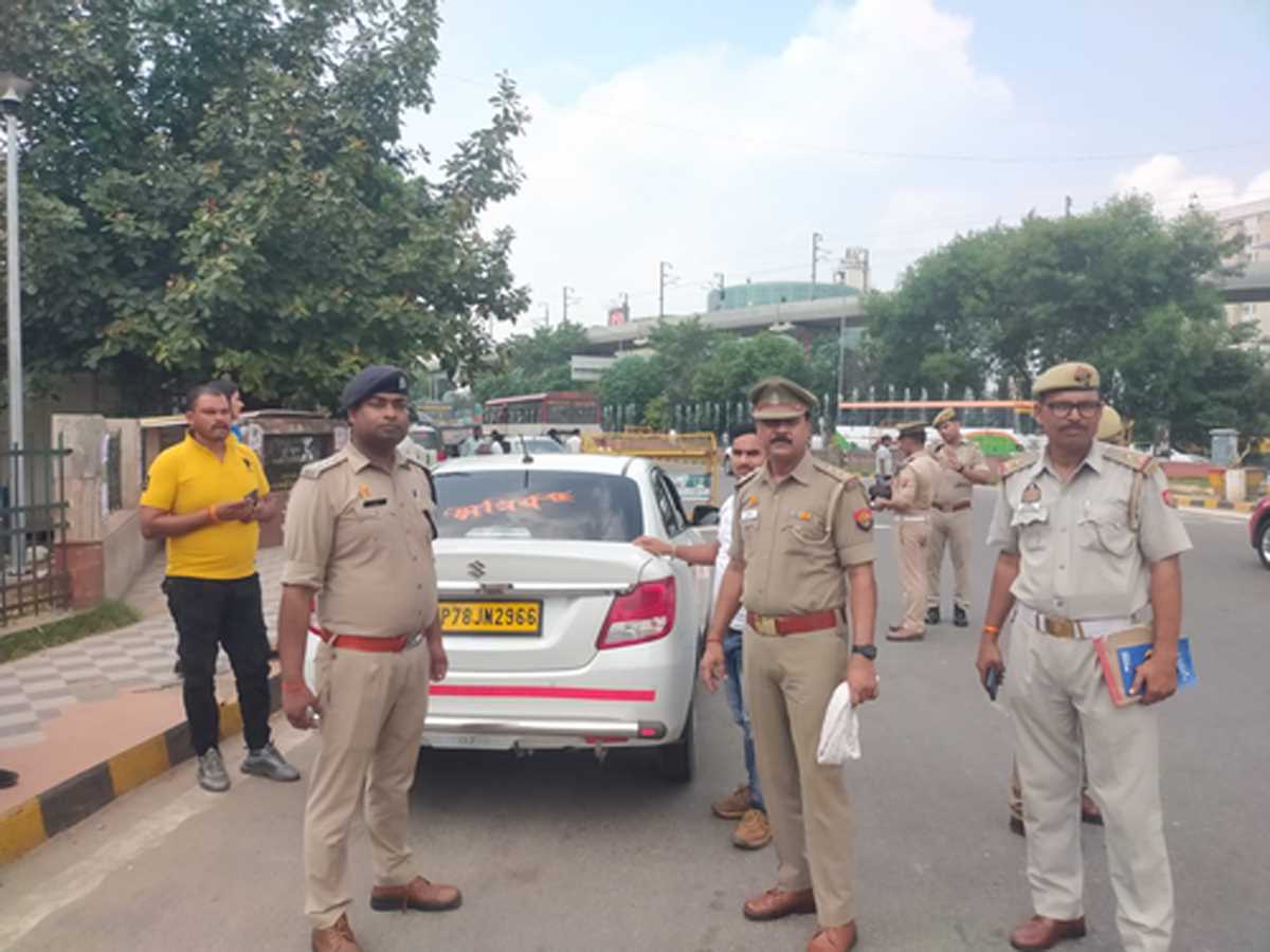 वाहनों पर लिखा है जाति सूचक शब्द तो हो जाएं सावधान, पुलिस ने शुरू की करवाई