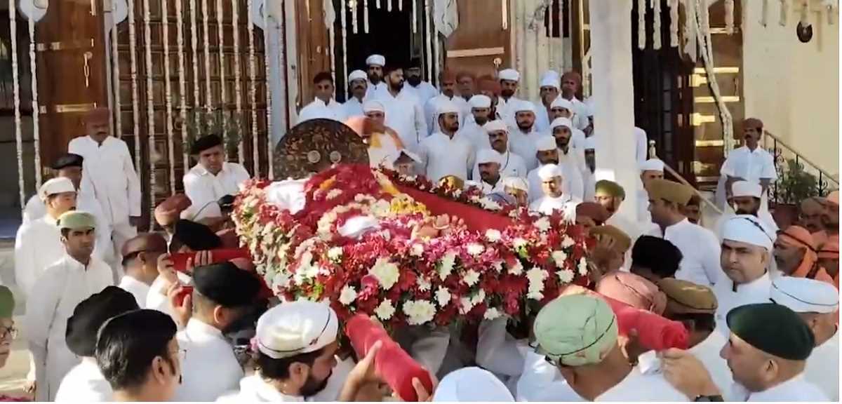 उदयपुर: अरविंद सिंह मेवाड़ आज होंगे पंचतत्व विलिन, अंतिम दर्शन के लिए पूर्व क्रिकेटर अजय जडेजा समेत कई दिग्गज पहुंचे