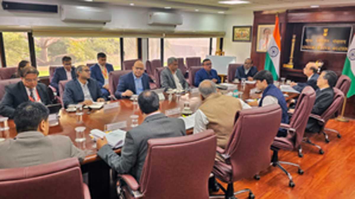 सिंधिया एयरलाइन उद्योग के प्रतिनिधियों से मिले, वाजिब किराया रखने का आग्रह किया