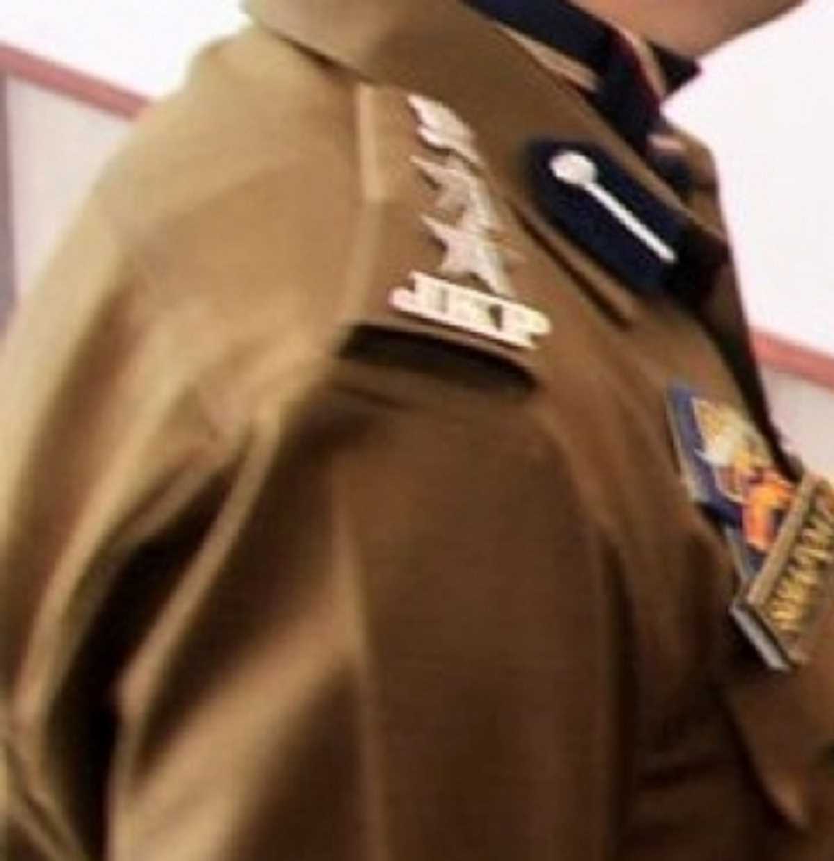 जम्मू-कश्मीर में नार्को-टेरर मॉड्यूल का भंडाफोड़, हथियारों का जखीरा बरामद जम्मू-कश्मीर में नार्को-टेरर मॉड्यूल का भंडाफोड़, हथियारों का जखीरा बरामद