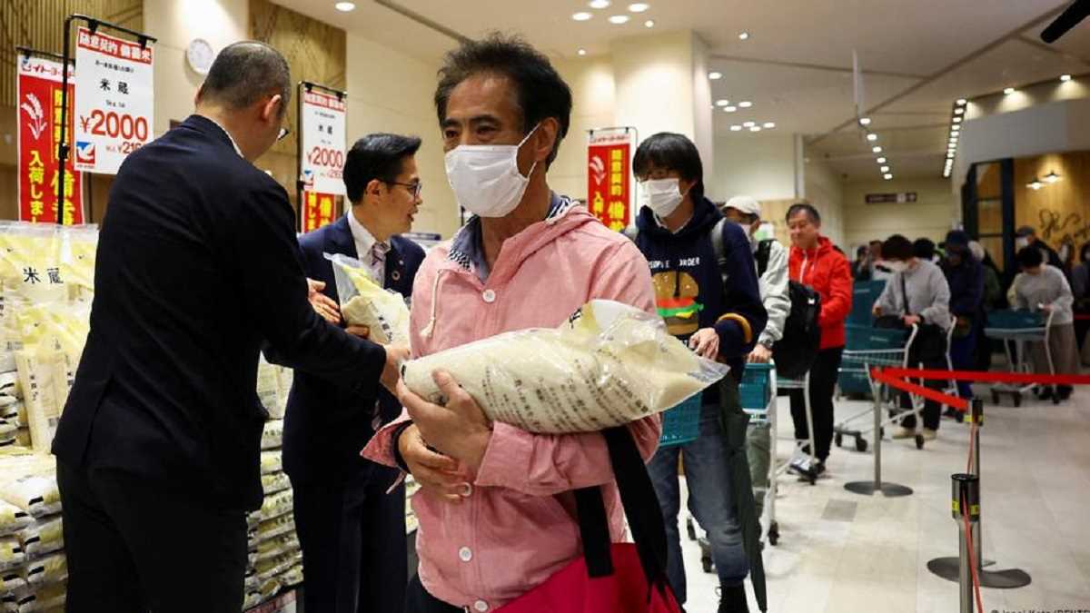 जापान में चावल इतना महंगा क्यों हो गया है? जापान में चावल इतना महंगा क्यों हो गया है?