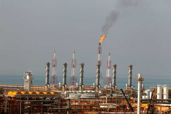 पोलैंड ने रूस के साथ गैस अनुबंध समाप्त किया