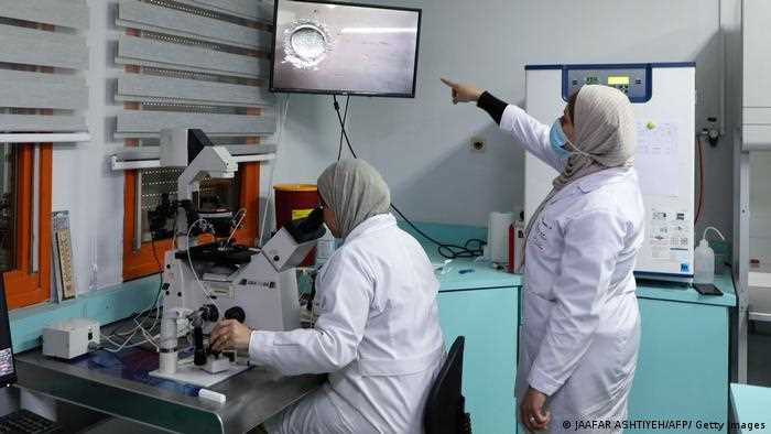 बेटे की चाह खींच लाती है इस्राएली औरतों को वेस्ट बैंक