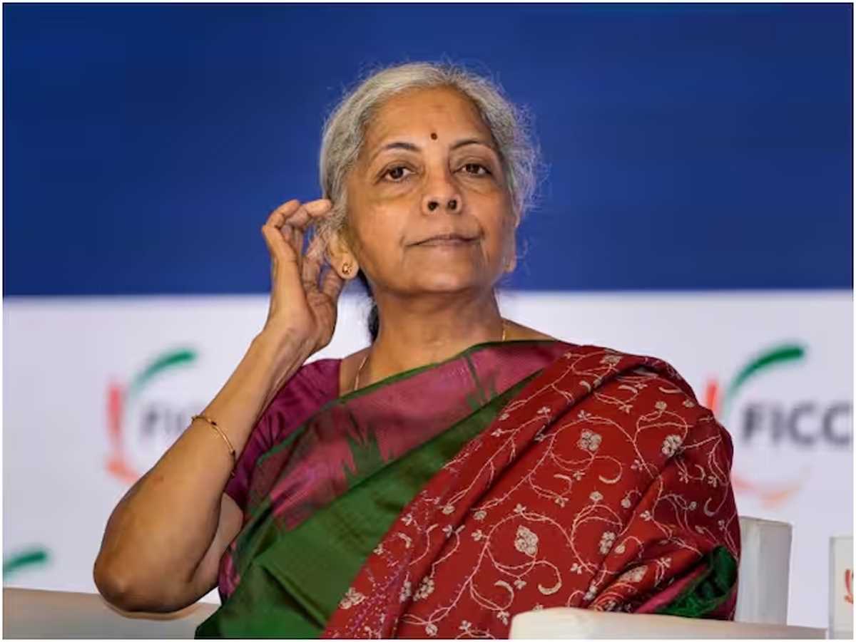 करदाताओं के आवेदनों पर निश्चित समय सीमा में हो उचित कार्रवाई : सीतारमण करदाताओं के आवेदनों पर निश्चित समय सीमा में हो उचित कार्रवाई : सीतारमण