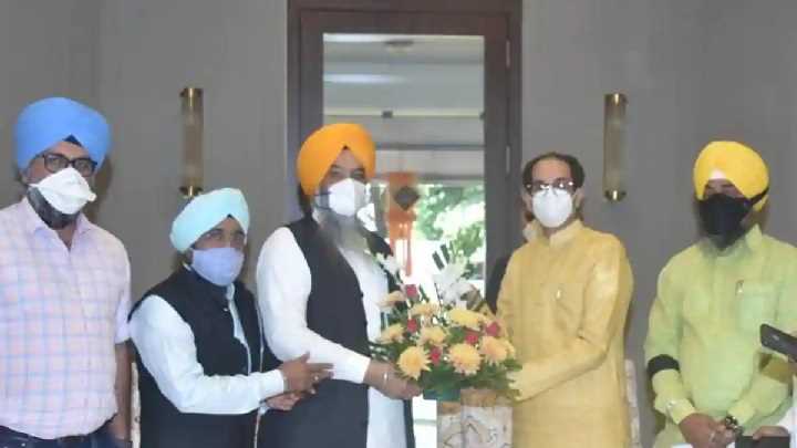 शिव सेना के समर्थन से सिखों ने किसानों के समर्थन में प्रदर्शन किया