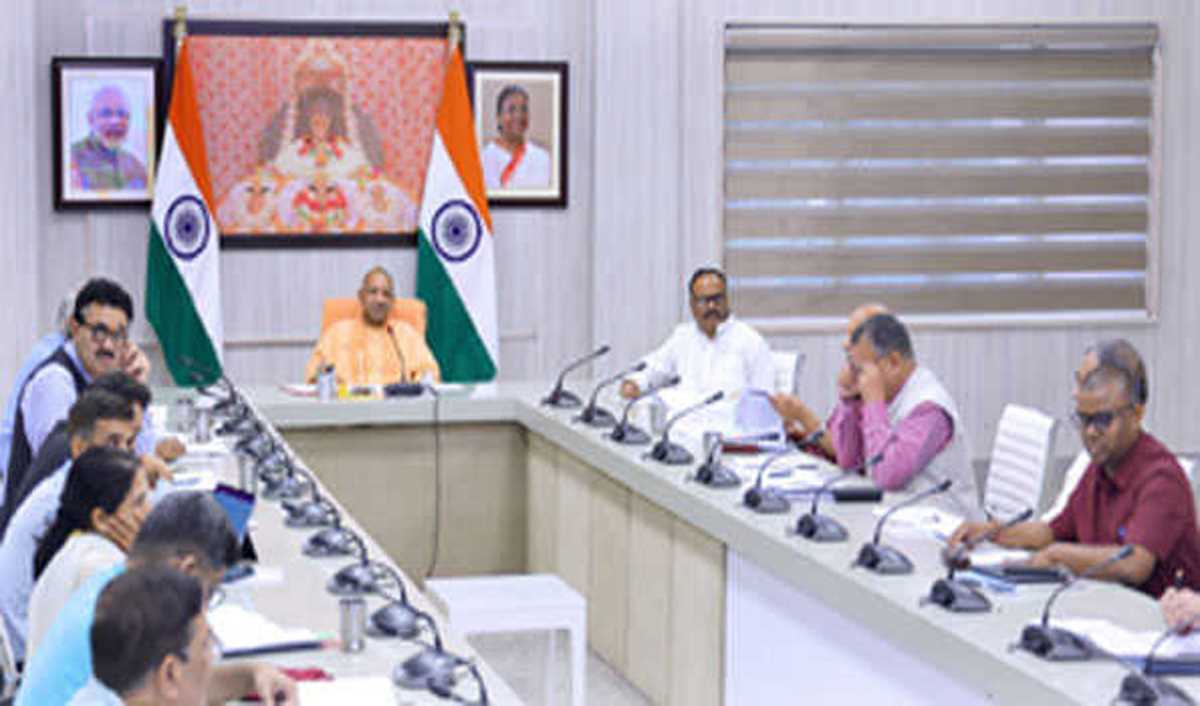 बिल बकाया होने पर नहीं कटेंगे किसानों के ट्यूबवेल के बिजली कनेक्शन : योगी