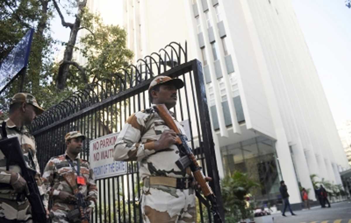 बीबीसी परिसर में सर्वे के दौरान टैक्स में गड़बड़ी पाई गई : आई-टी विभाग