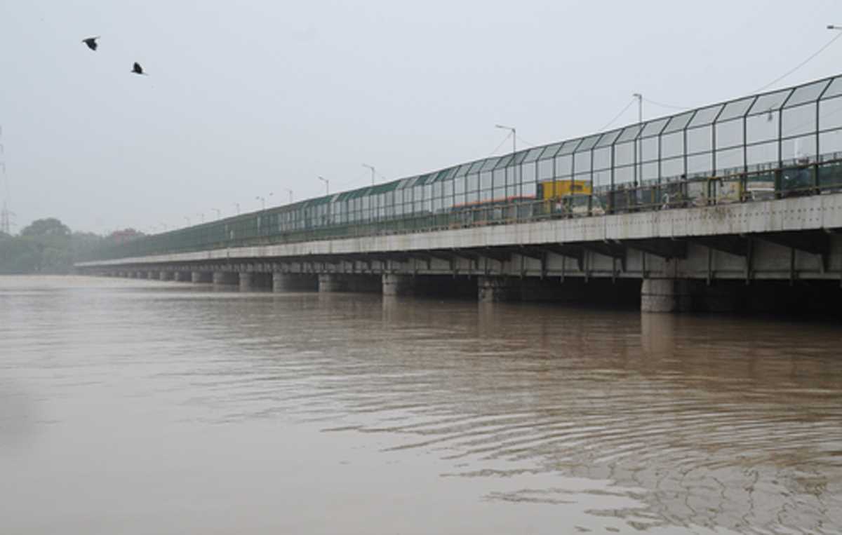 लापता हैं केजरीवाल, दिल्ली के हालात को लेकर अविलंब सर्वदलीय बैठक बुलाए आप सरकार : भाजपा