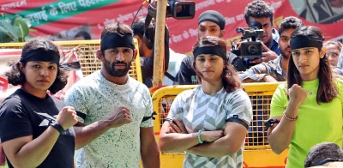 यौन उत्पीड़न के आरोपी ,कुश्ती संघ प्रमुख के खिलाफ एसआईटी गठित की जांच  , पुलिस द्वारा बताया गया कोर्ट को