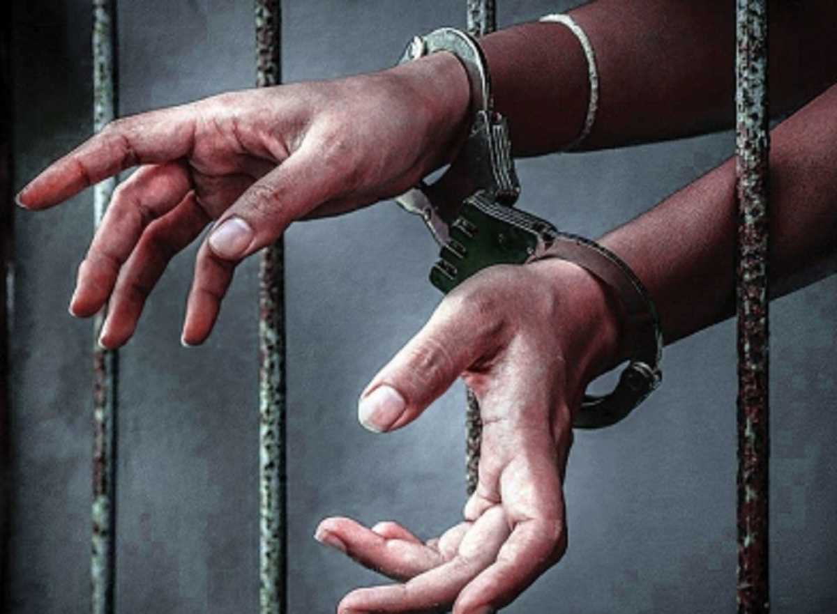 Shootout at Delhi: गैंगस्टर रोहित चौधरी का साथी दिल्ली से गिरफ्तार, पुलिस ने सरेंडर करने को कहा तो चलाई गोलियां