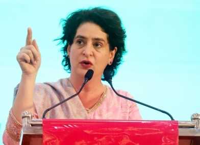 संकल्प सिर्फ कागजों पर नहीं, जमीनी स्तर पर भी हो : प्रियंका गांधी संकल्प सिर्फ कागजों पर नहीं, जमीनी स्तर पर भी हो : प्रियंका गांधी