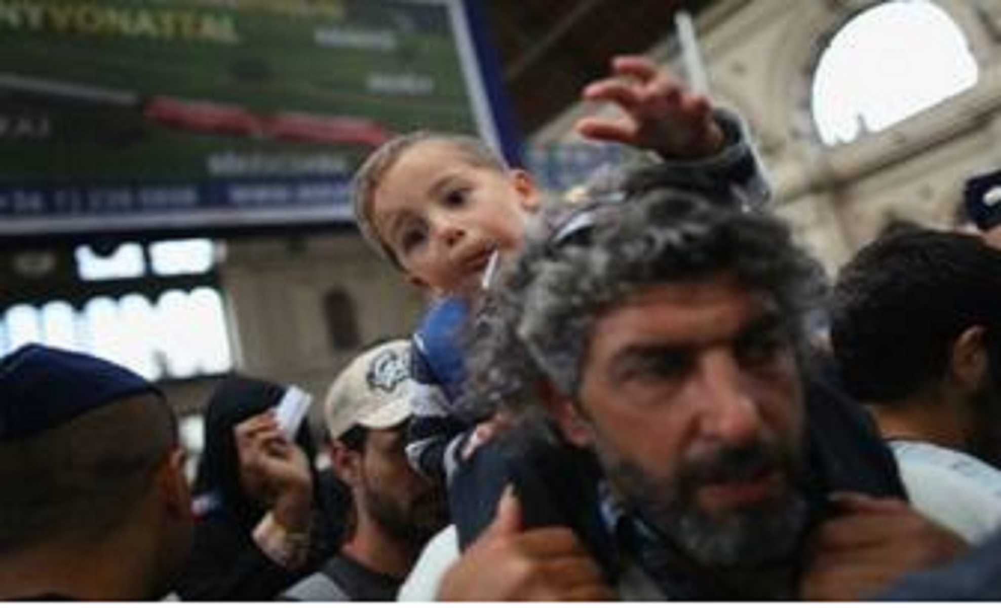 पाकिस्तानी प्रवासियों के घर भेजे जाने वाले धन की दर 9.9 फीसदी घटी