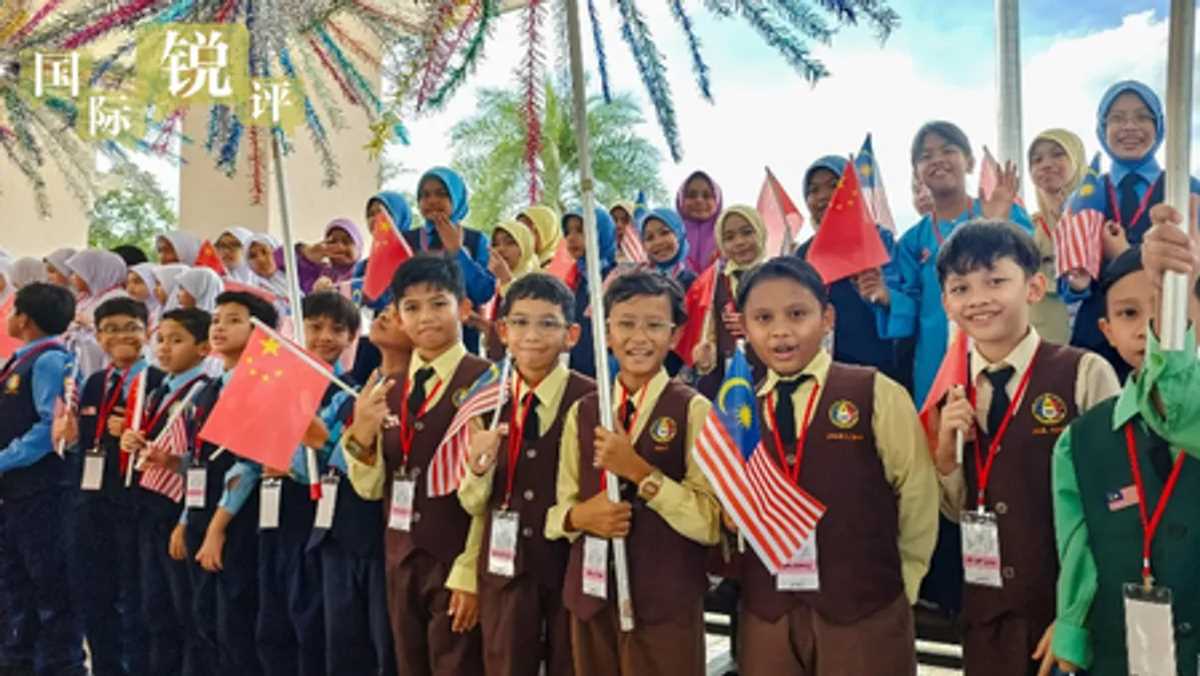 चीन और मलेशिया ने संयुक्त रूप से स्वर्णिम 50 वर्ष के लिए नया खाका तैयार किया