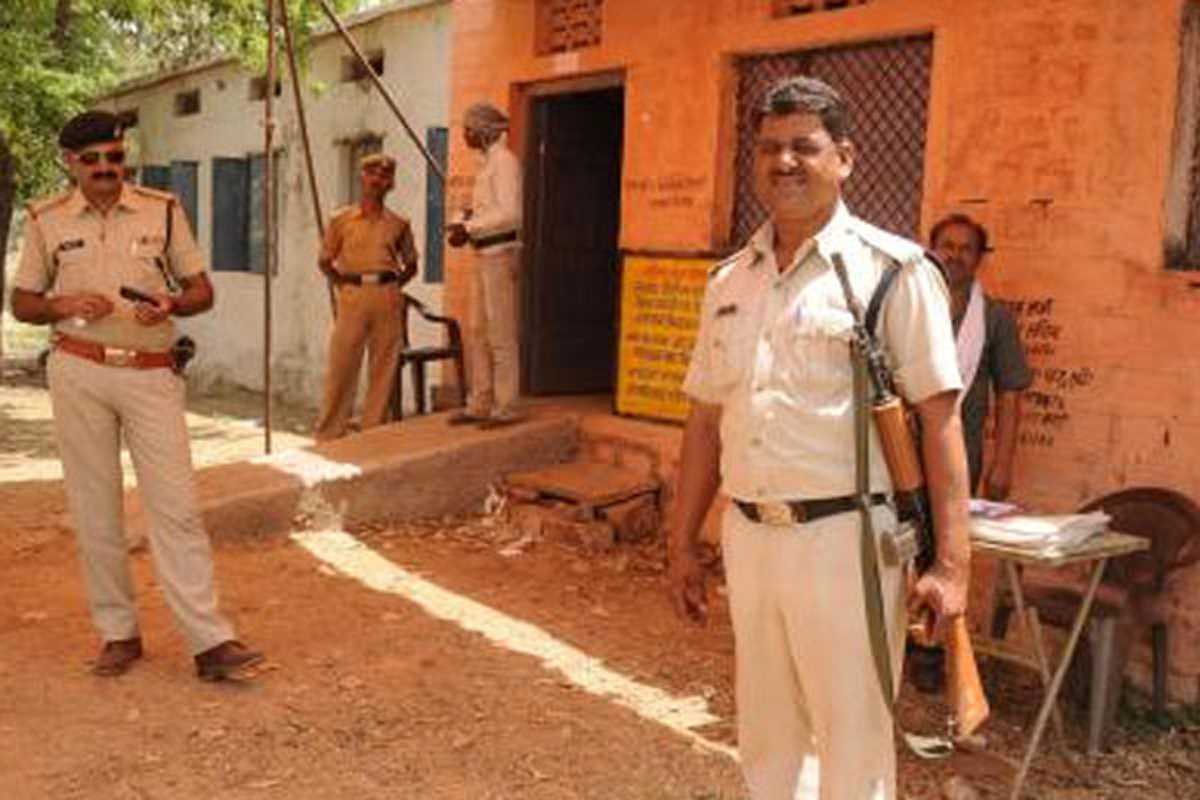 मध्य प्रदेश में मतदान केंद्रों पर लू से बचाव के होंगे इंतजाम मध्य प्रदेश में मतदान केंद्रों पर लू से बचाव के होंगे इंतजाम