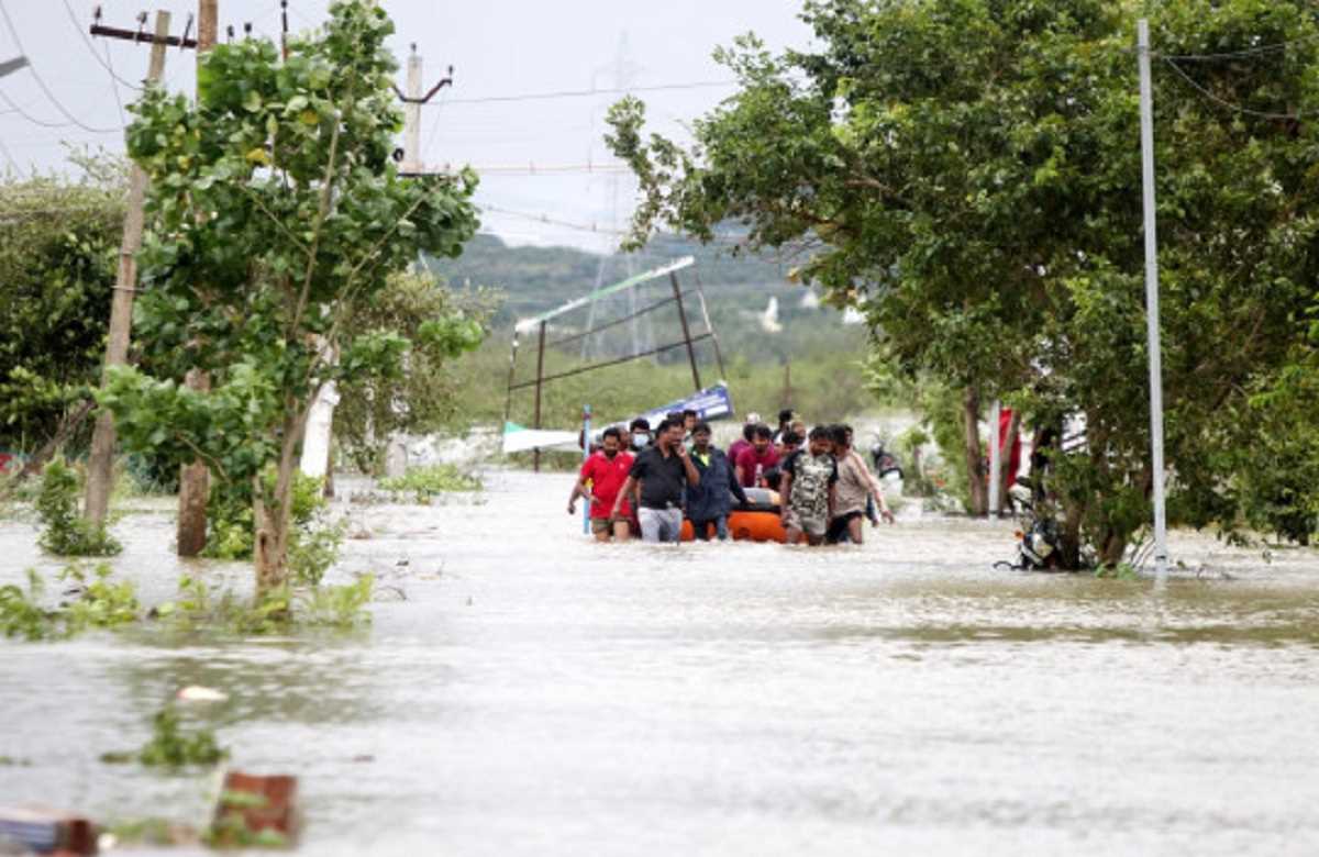 तमिलनाडु : तमिलनाडु के कुड्डालोर जिले में बाढ़ की चेतावनी जारी