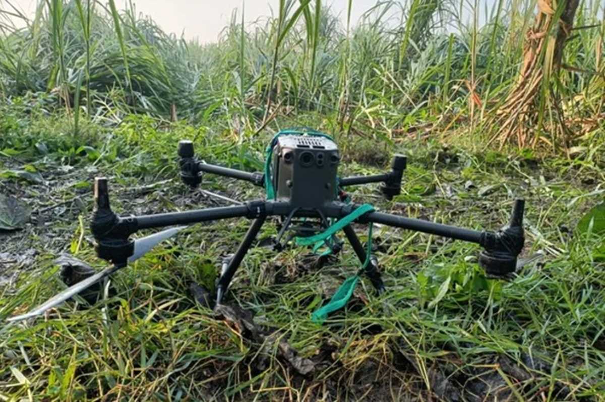 गुरदासपुर में फिर दिखा पाकिस्तानी ड्रोन, बीएसएफ जवानों ने मार गिरायान, सर्च ऑपरेशन जारी