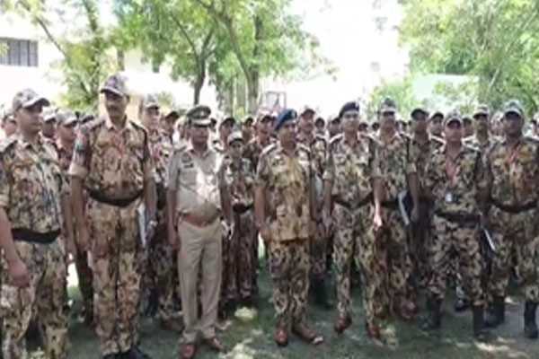 आगरा मेट्रो के बाद डिस्ट्रिक्ट कोर्ट की सुरक्षा संभालेंगे यूपीएसएसएफ के जवान आगरा मेट्रो के बाद डिस्ट्रिक्ट कोर्ट की सुरक्षा संभालेंगे यूपीएसएसएफ के जवान