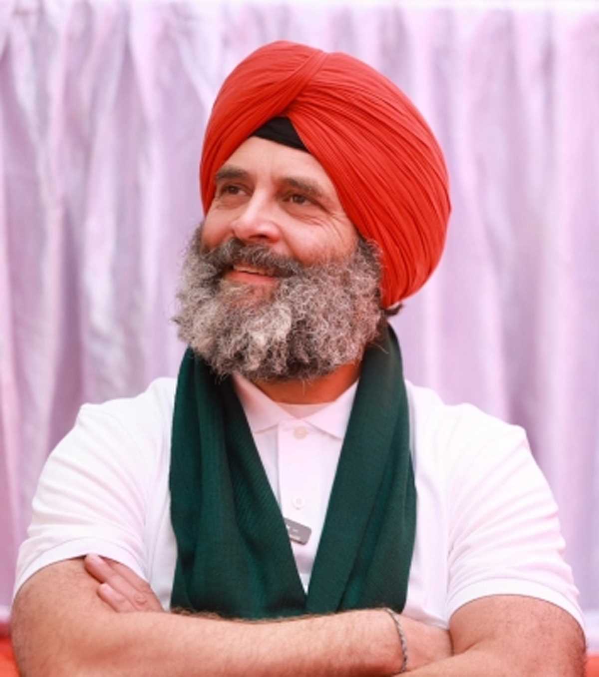 चीन से मुकाबला अरबपति मित्र नहीं, भारत के छोटे उद्योग कर सकते हैं : राहुल गांधी