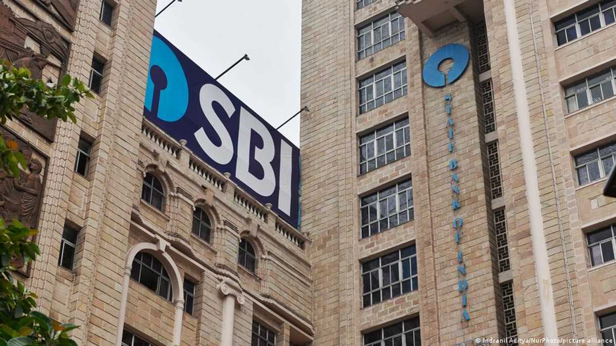 चुनावी बॉन्ड : राजनीतिक दलों की फंडिंग करने वाले कौन