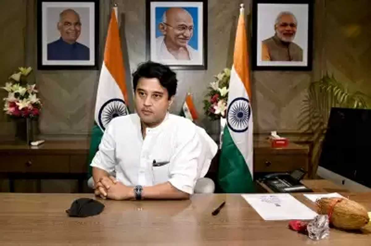 सिंधिया, प्रधान बंगाल के दौरे के दौरान राज्य भाजपा नेताओं से करेंगे मुलाकात सिंधिया, प्रधान बंगाल के दौरे के दौरान राज्य भाजपा नेताओं से करेंगे मुलाकात