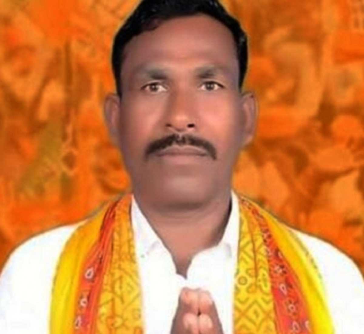 BJP विधायक रामदुलार के खिलाफ जारी हुआ गिरफ्तारी वारंट, नाबालिग लड़की से रेप का है आरोप