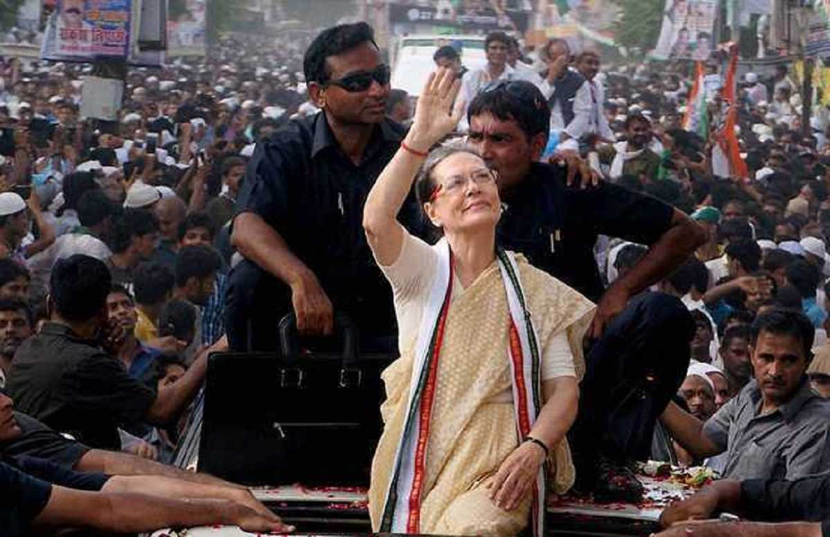 सोनिया गांधी शनिवार को कर्नाटक में करेंगी चुनाव प्रचार सोनिया गांधी शनिवार को कर्नाटक में करेंगी चुनाव प्रचार