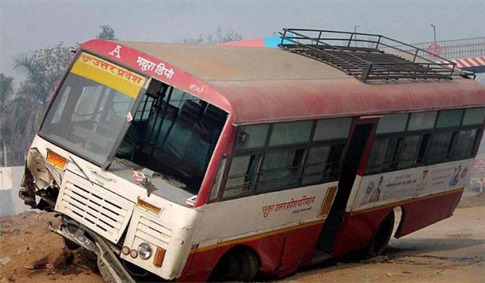  चुनाव डयूटी से लौट रही बस दुर्घटनाग्रस्त,तीन की हालत गंभीर : उत्तर प्रदेश