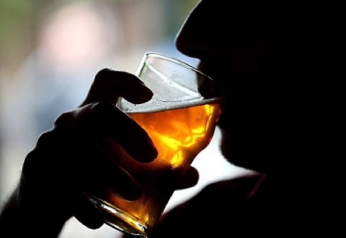 बिहार में जहरीली शराब से हो रही मौतों की एनएचआरसी टीम भेज कर करेगी जांच