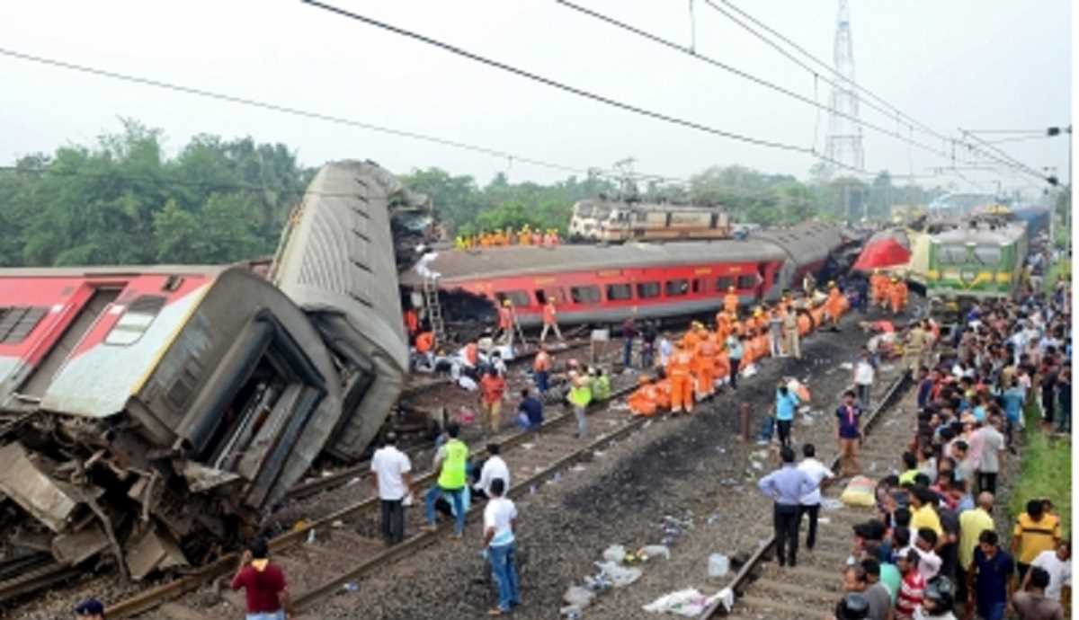 ओडिशा ट्रेन हादसा : सीबीआई ने दुर्घटनास्थल से जुटाए सबूत