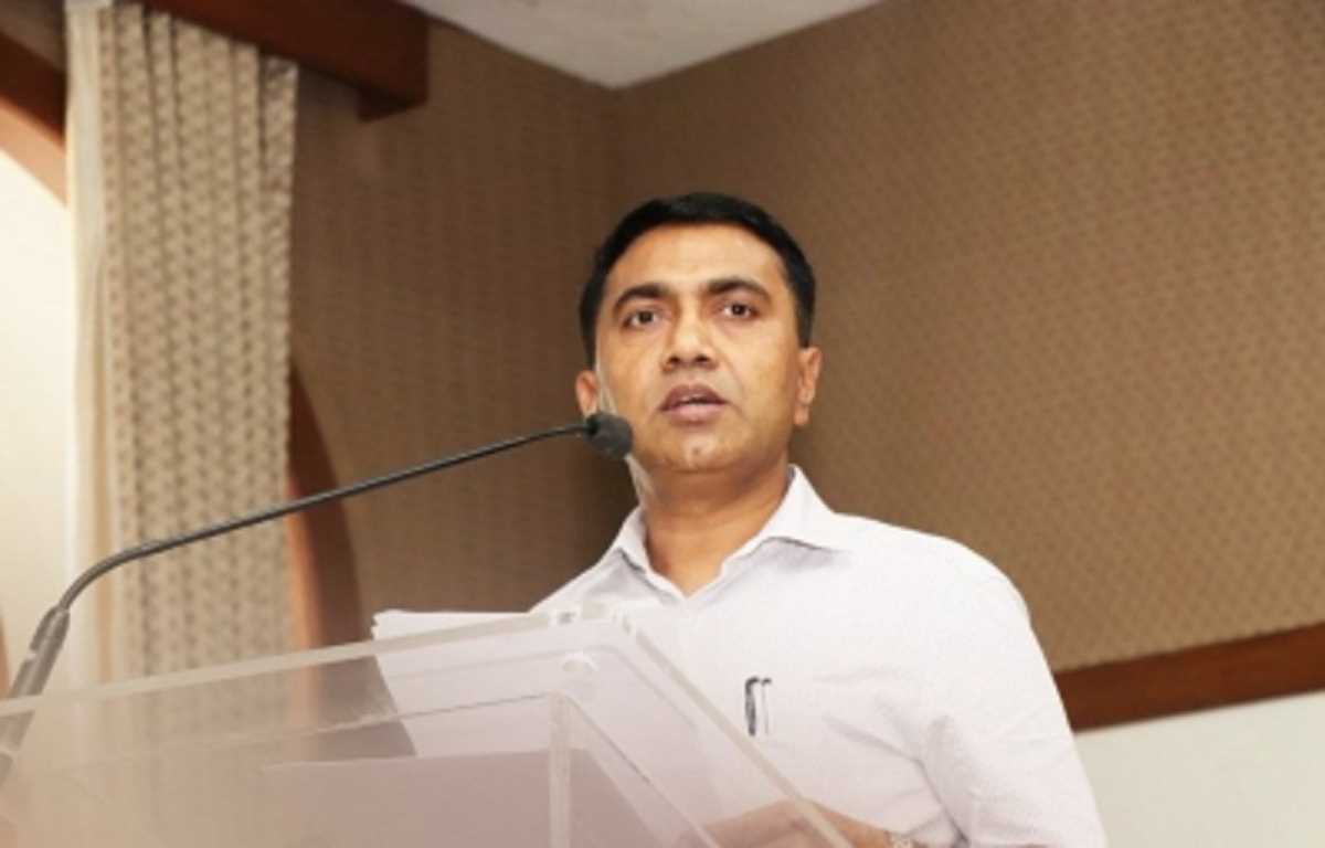 हमें आप न दे सलाह कि स्कूल कैसे चलाना है : गोवा सीएम हमें आप न दे सलाह कि स्कूल कैसे चलाना है : गोवा सीएम