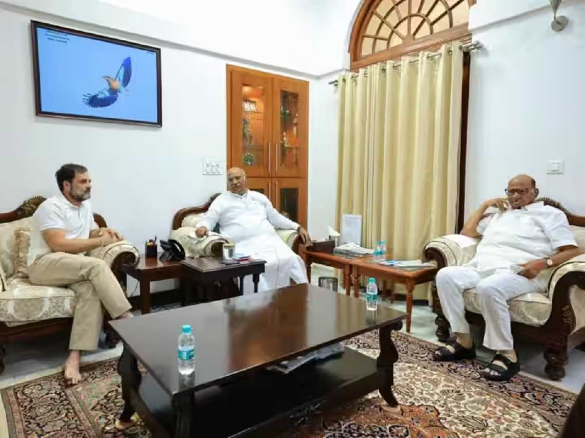 मल्लिकार्जुन खरगे - राहुल गांधी से मिले शरद पवार