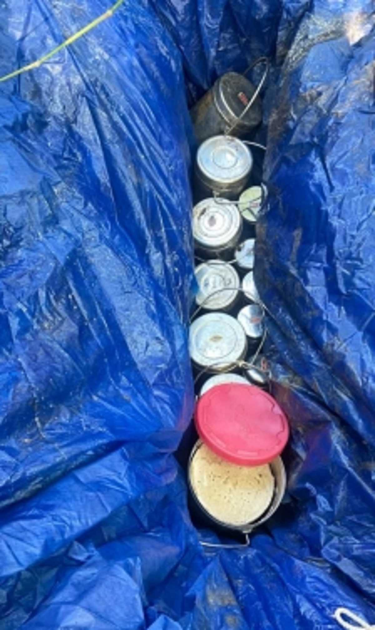 बूढ़ा पहाड़ से नक्सलियों द्वारा छुपाए गए 12 आईईडी बरामद
