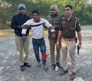 नोएडा में पुलिस और बदमाशों के बीच मुठभेड़, तीन घायल