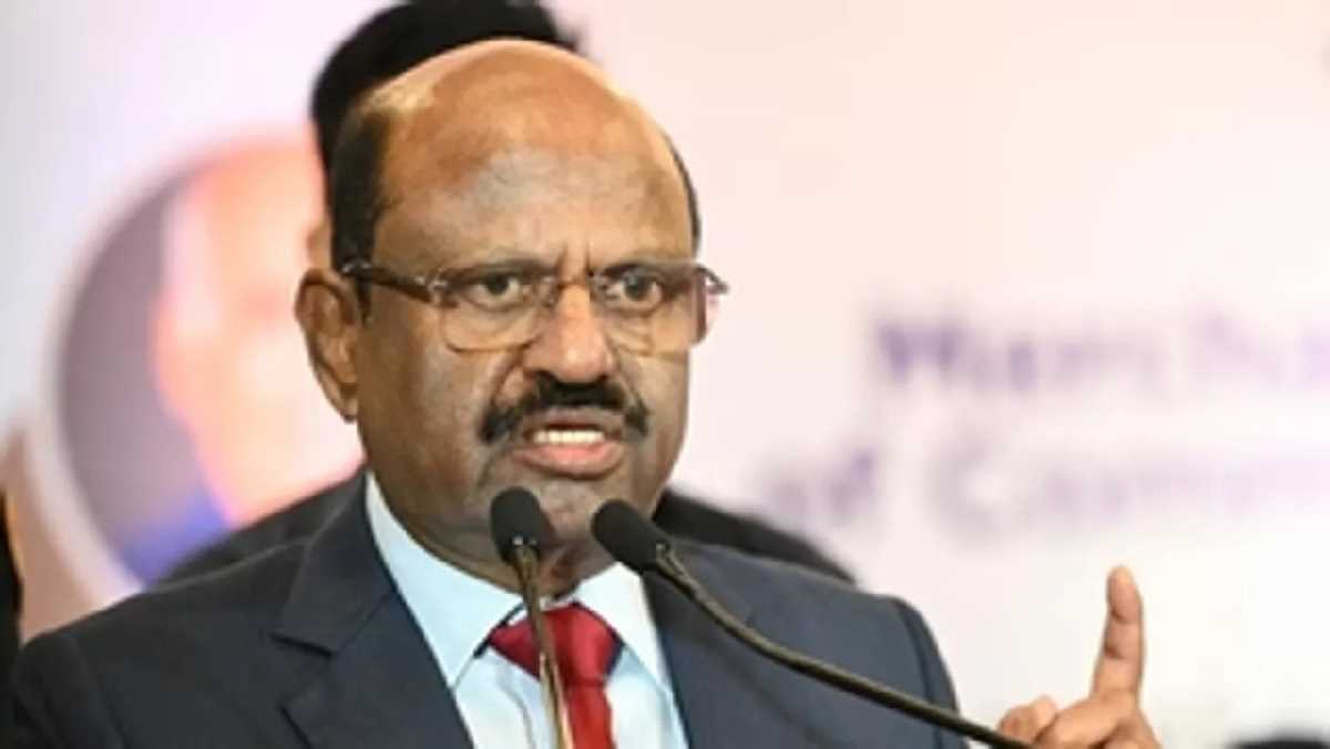 बंगाल गवर्नर ने दिल्ली से मृतक डॉक्टर के पिता से की बात, न्याय का दिया भरोसा