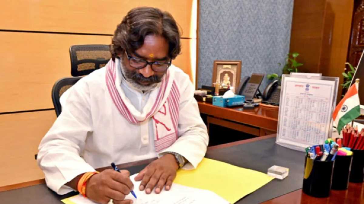 झारखंड में 18 अगस्त को महिलाओं के बैंक खाते में मंईयां योजना की पहली किस्त ट्रांसफर करेंगे हेमंत सोरेन झारखंड में 18 अगस्त को महिलाओं के बैंक खाते में मंईयां योजना की पहली किस्त ट्रांसफर करेंगे हेमंत सोरेन