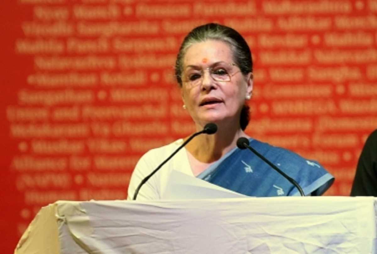 बेंगलुरु में विपक्षी दलों की दूसरी बैठक में हिस्सा लेंगी सोनिया गांधी