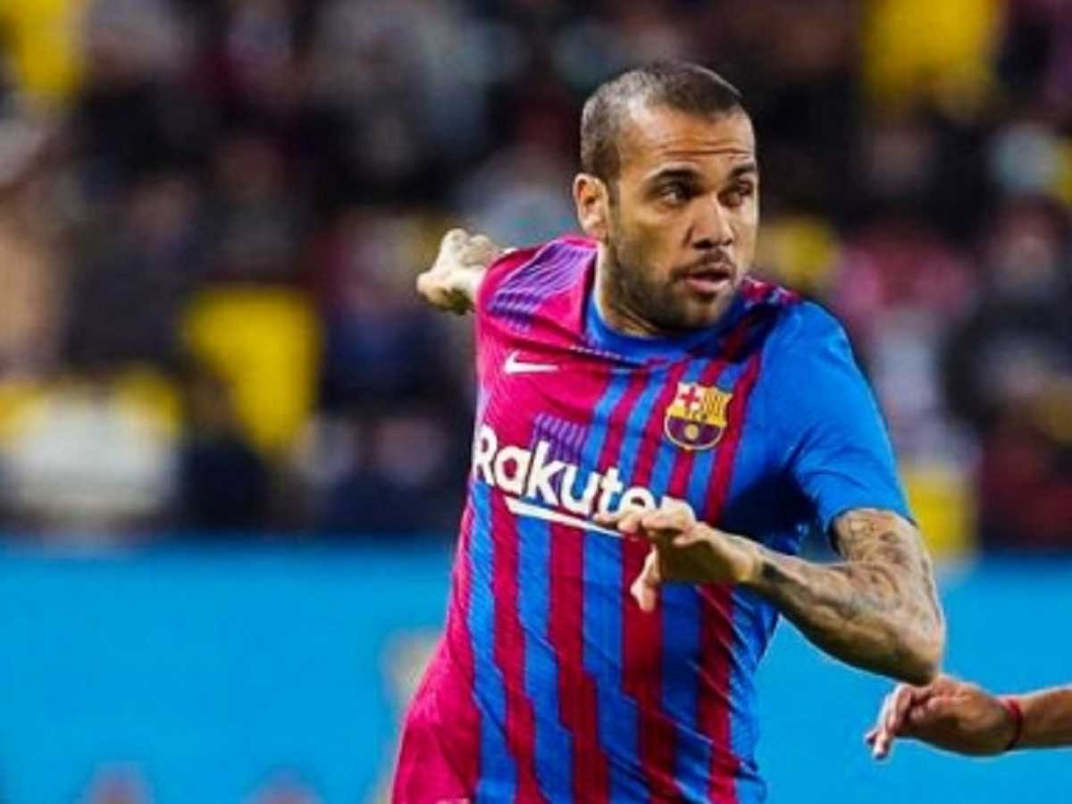 ब्राजील की 26 सदस्यीय विश्व कप टीम में 39 वर्षीय दानी एल्वेस शमिल