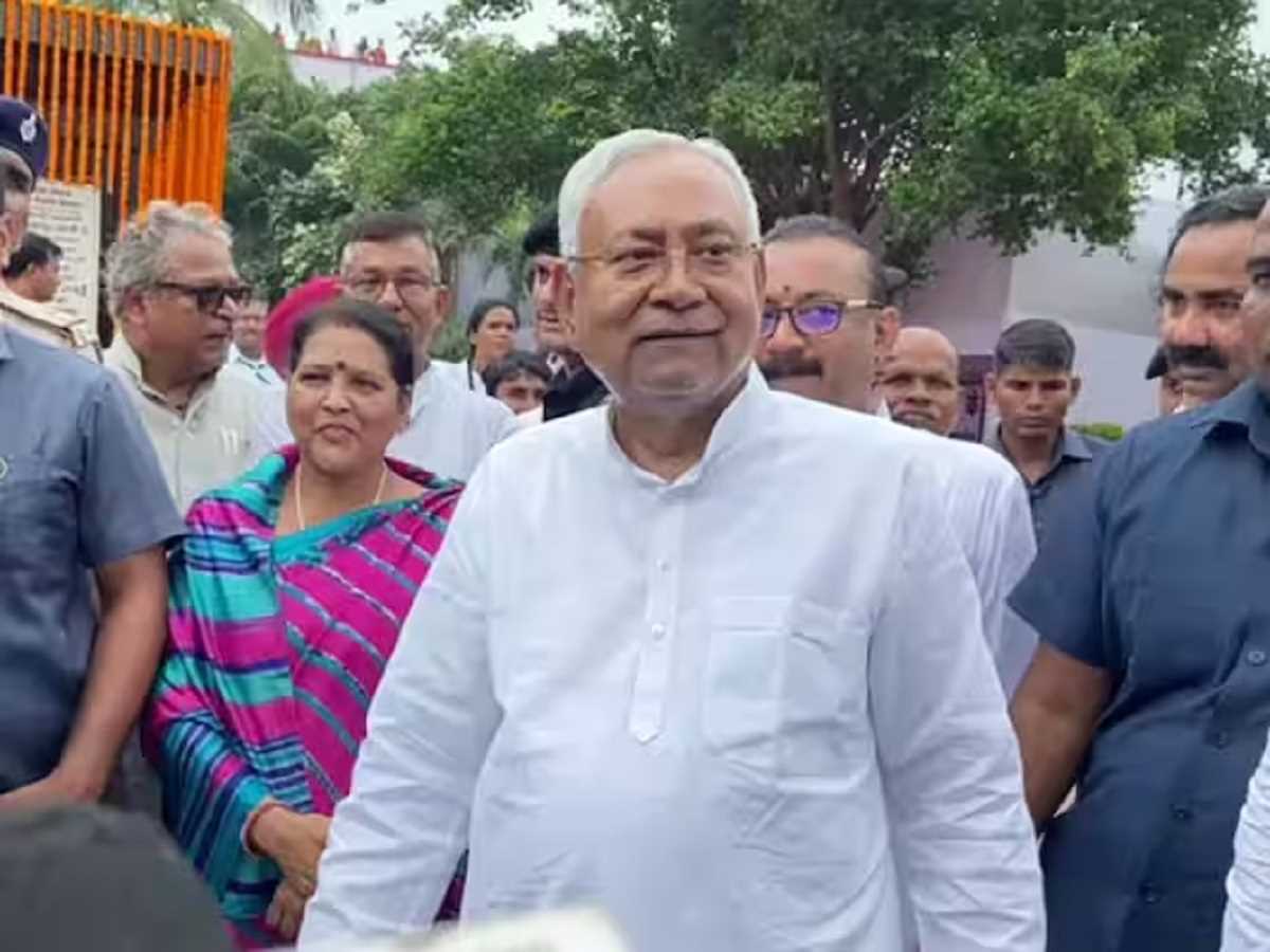 दुर्गा पूजा के पहले नीतीश सरकार ने कर्मचारियों को दिया बड़ा तोहफा