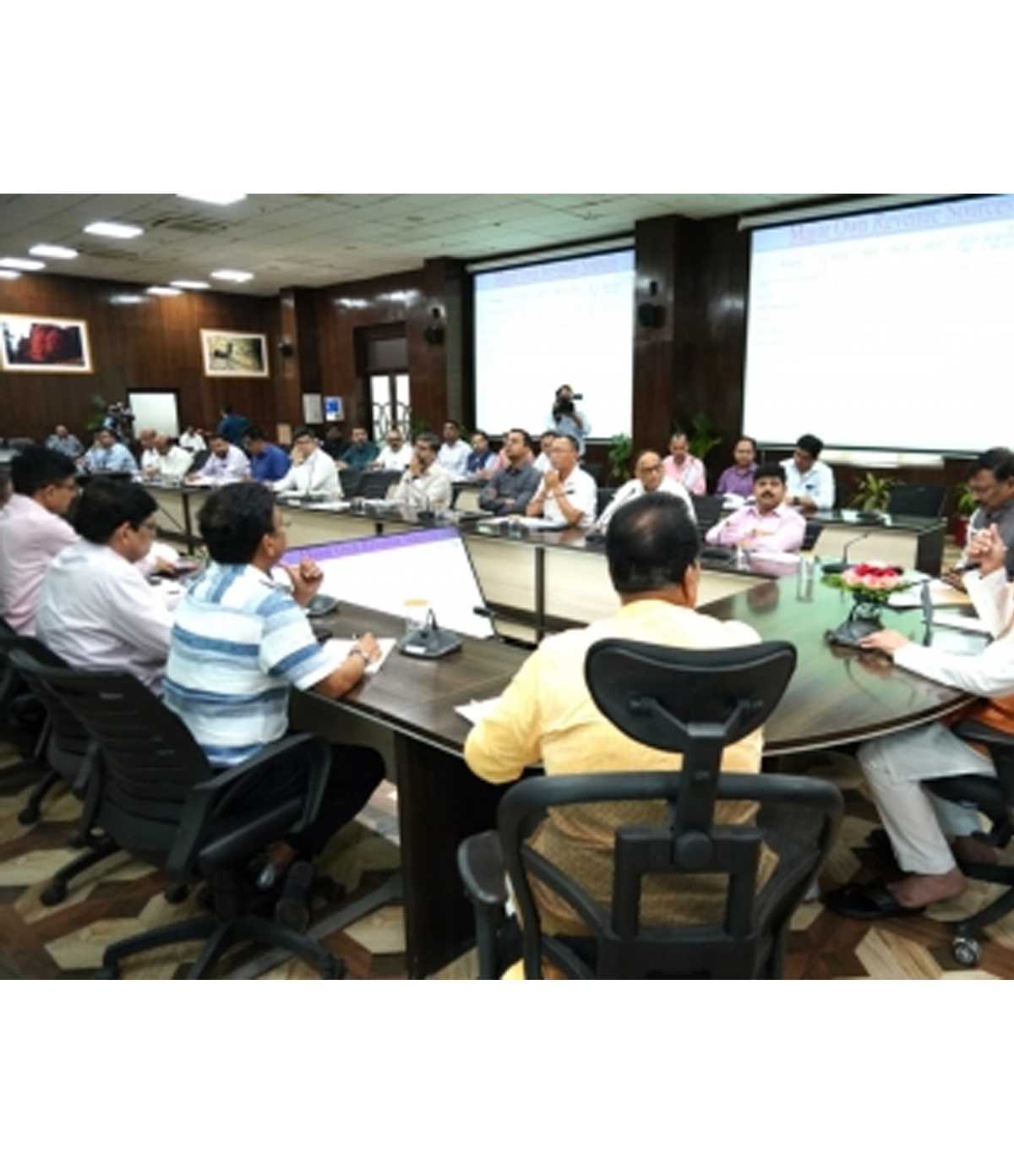 सीएम धामी के सख्त निर्देश, अब विभाग सरकार के खजाने को ऐसे भरेंगे