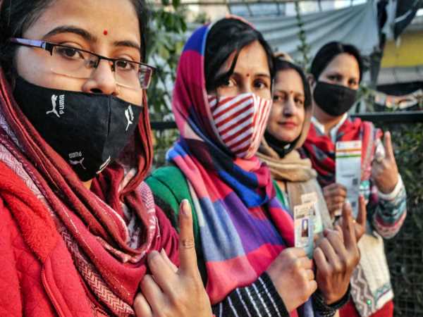 यूपी में तीसरे चरण में 59 सीटों पर वोटिंग जारी, पंजाब की सभी 117 सीटों पर डाले जा रहे वोट यूपी में तीसरे चरण में 59 सीटों पर वोटिंग जारी, पंजाब की सभी 117 सीटों पर डाले जा रहे वोट