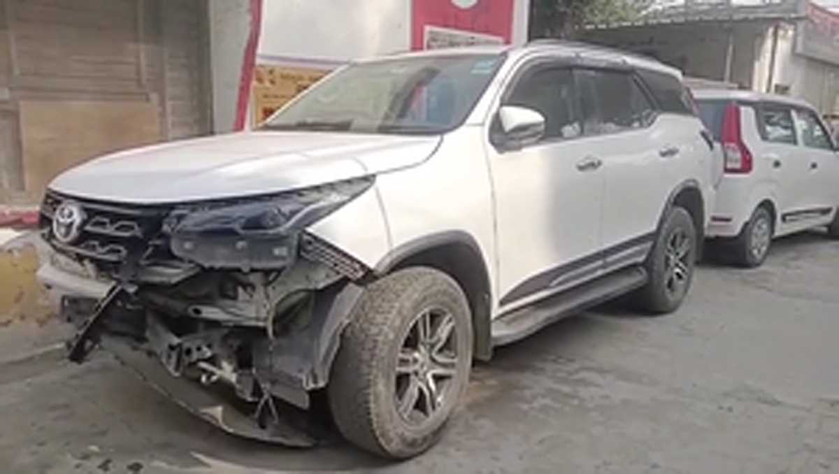 पार्किंग विवाद को लेकर युवक को फॉर्च्यूनर से कुचला, एक गिरफ्तार, पांच के खिलाफ मामला दर्ज