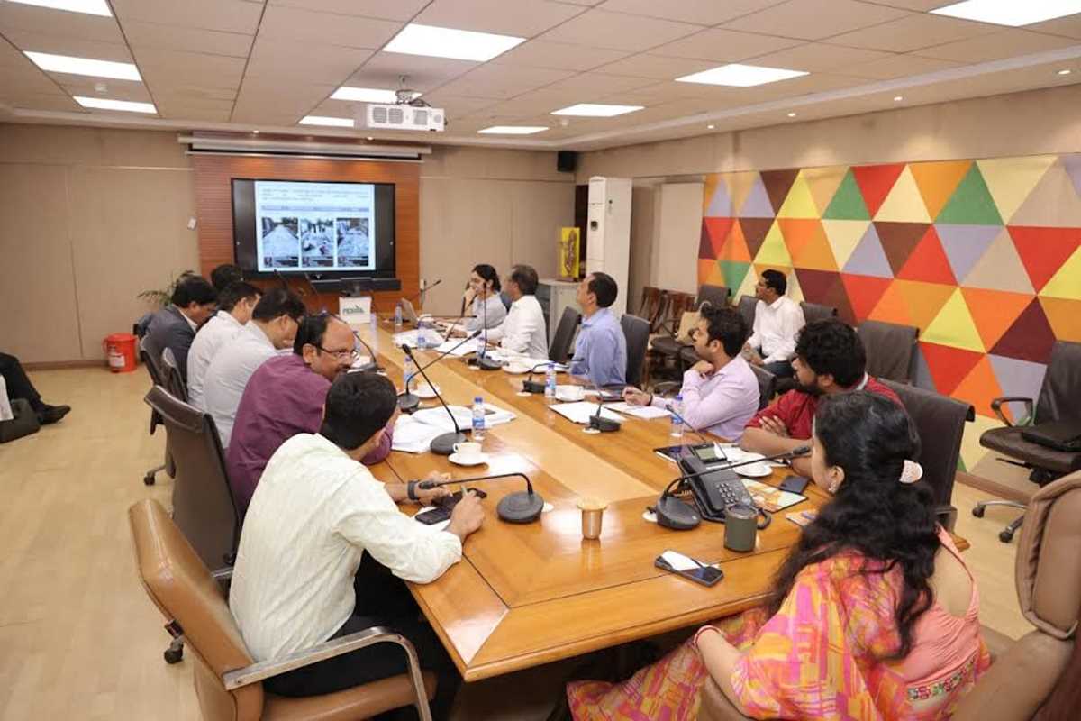 जिन कार्यों के टेंडर हो गए, उनको एक माह में शुरू करें : सीईओ